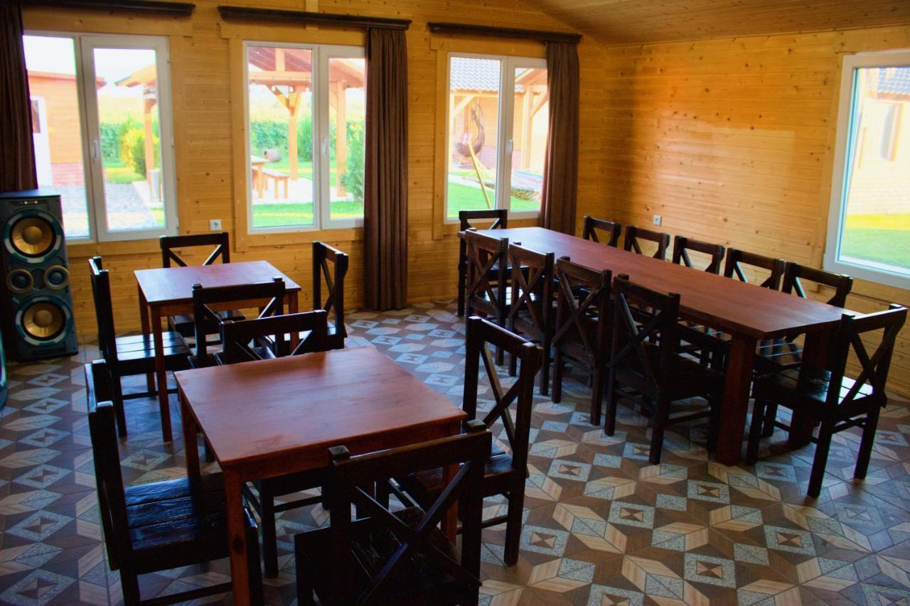 Finca Idoize Camping Hotel Akhmeta Ngoại thất bức ảnh