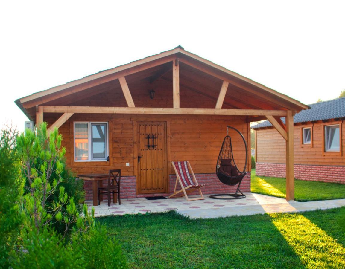 Finca Idoize Camping Hotel Akhmeta Ngoại thất bức ảnh