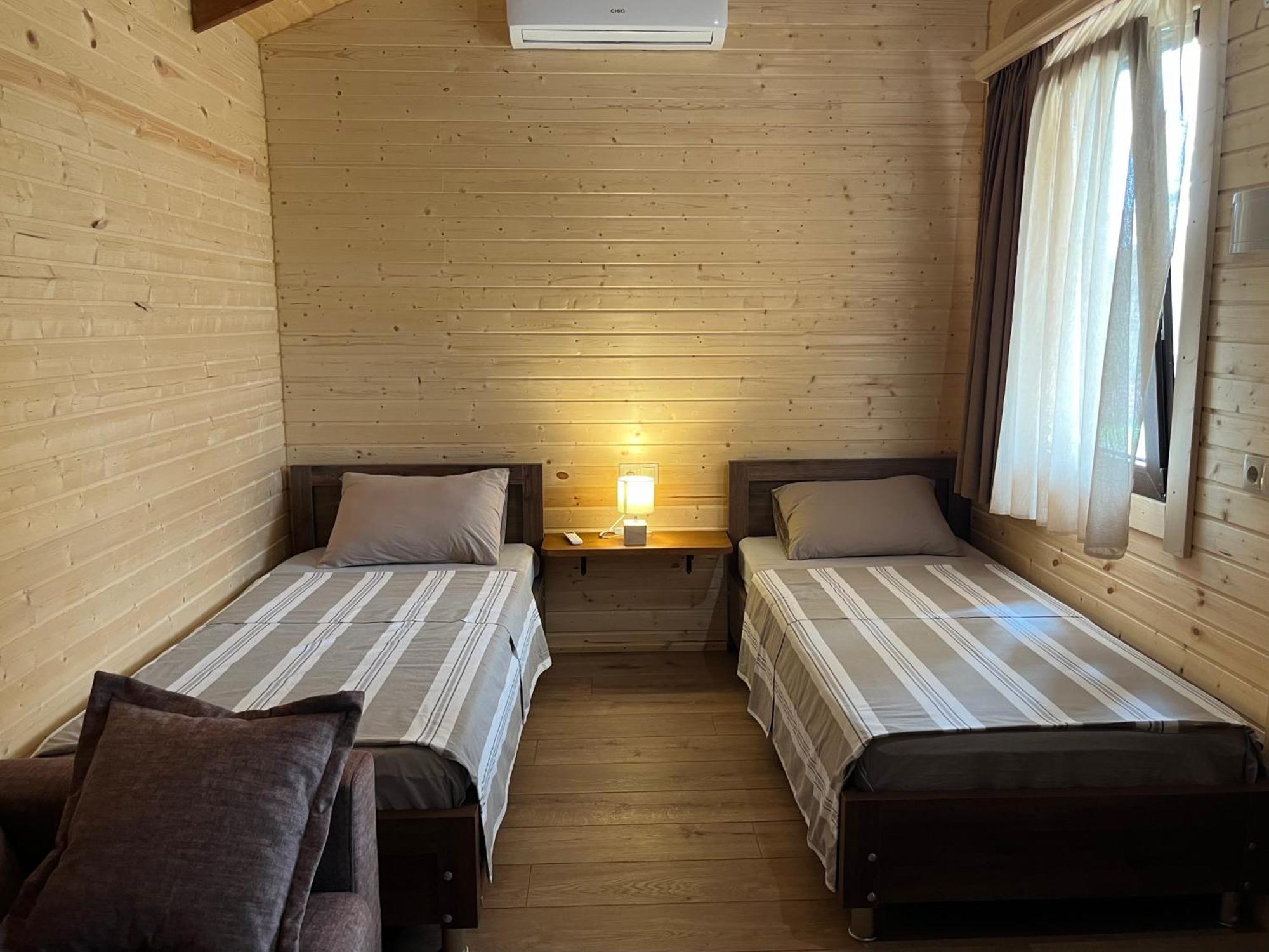 Finca Idoize Camping Hotel Akhmeta Ngoại thất bức ảnh