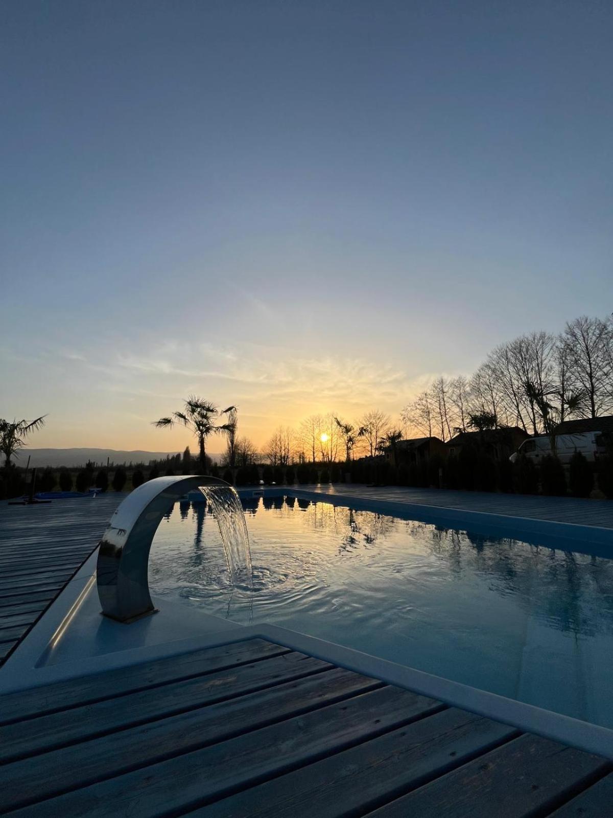 Finca Idoize Camping Hotel Akhmeta Ngoại thất bức ảnh